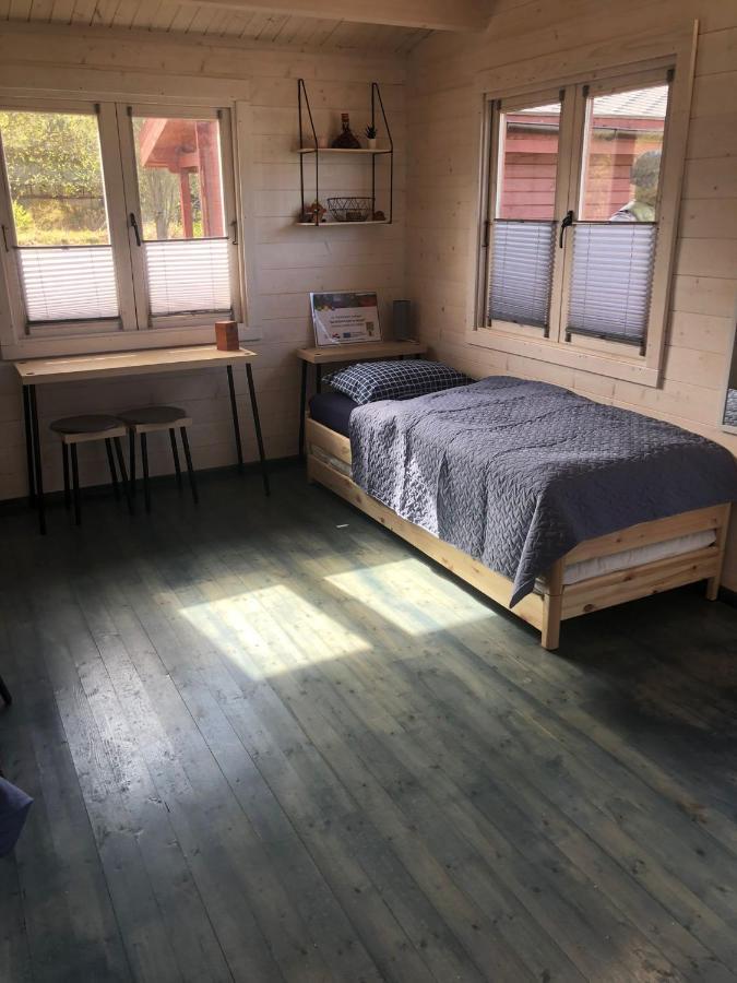 Womocamp Holzhuette 1 Hotel Saulkrasti Bagian luar foto